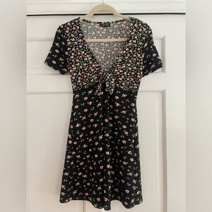 Topshop: floral mini dress
